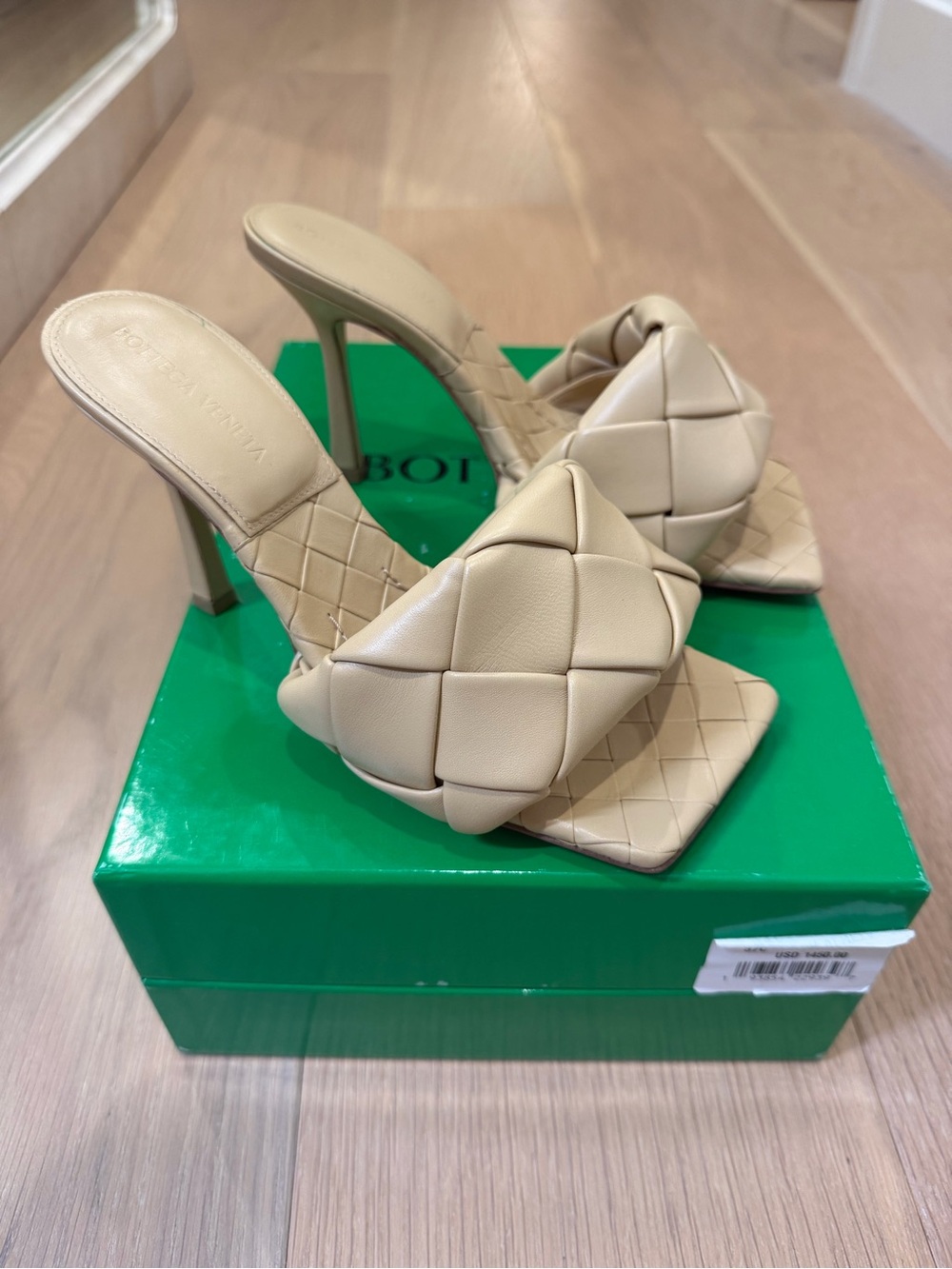 Bottega Veneta Intrecciato Leather Mules (size 37)